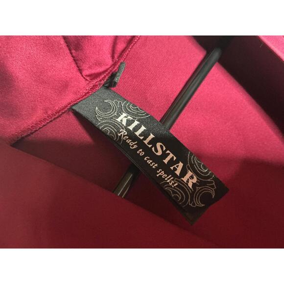 < Killstar Deadly Daze Red Satin Robe With Black Lace Trim > - Picture 2 of 5